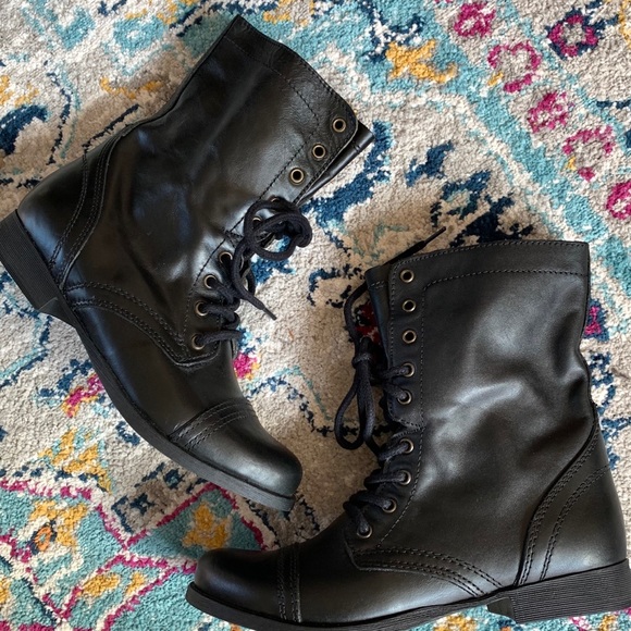 Steve Madden Shoes - Steve Madden Troopa  Boots Sz 10